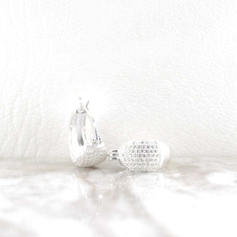 Candongas Circones Blanco Ovalada 15.53mm