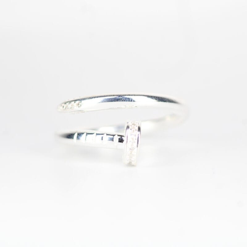 Anillo clavo cartier talla 8